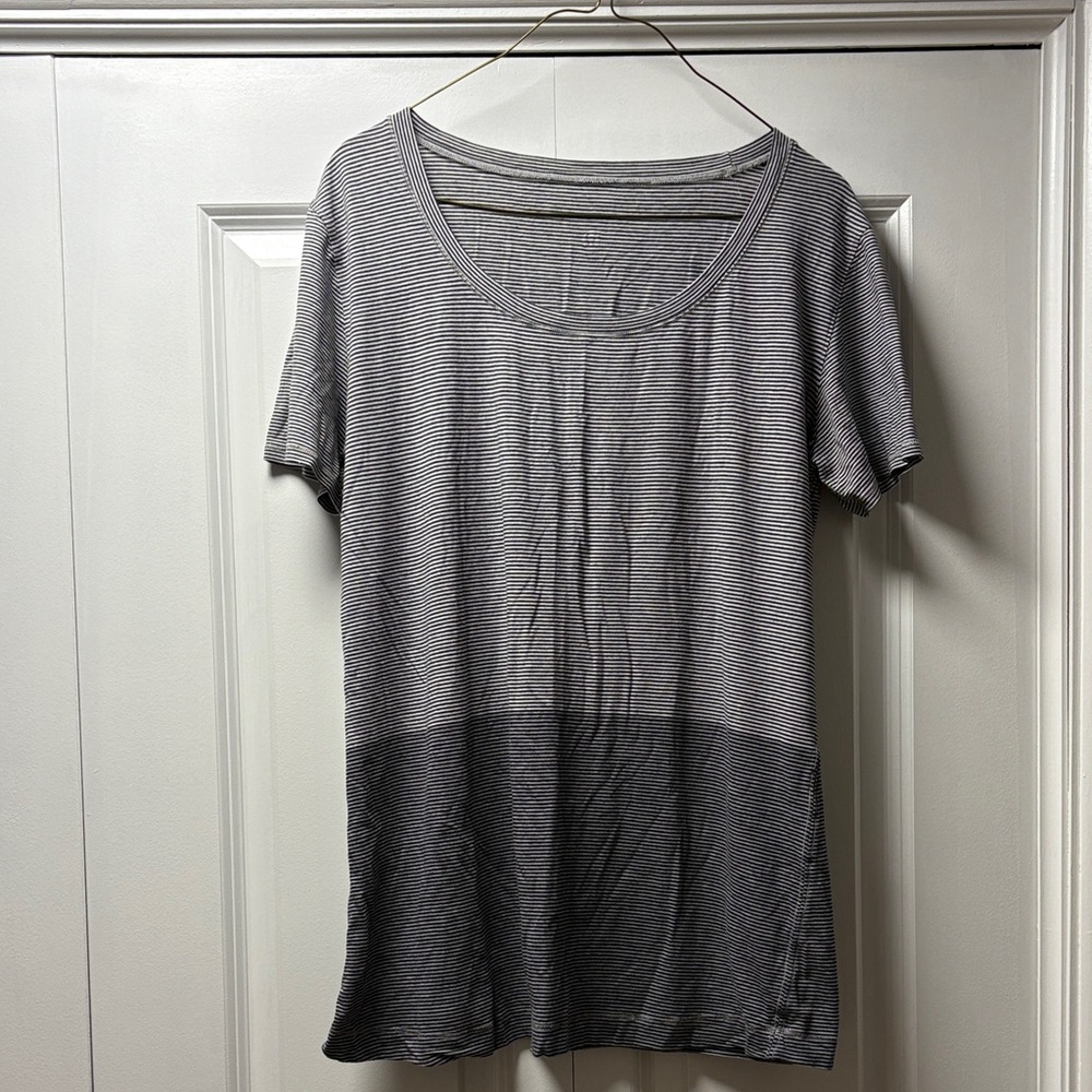 Lululemon striped gray T